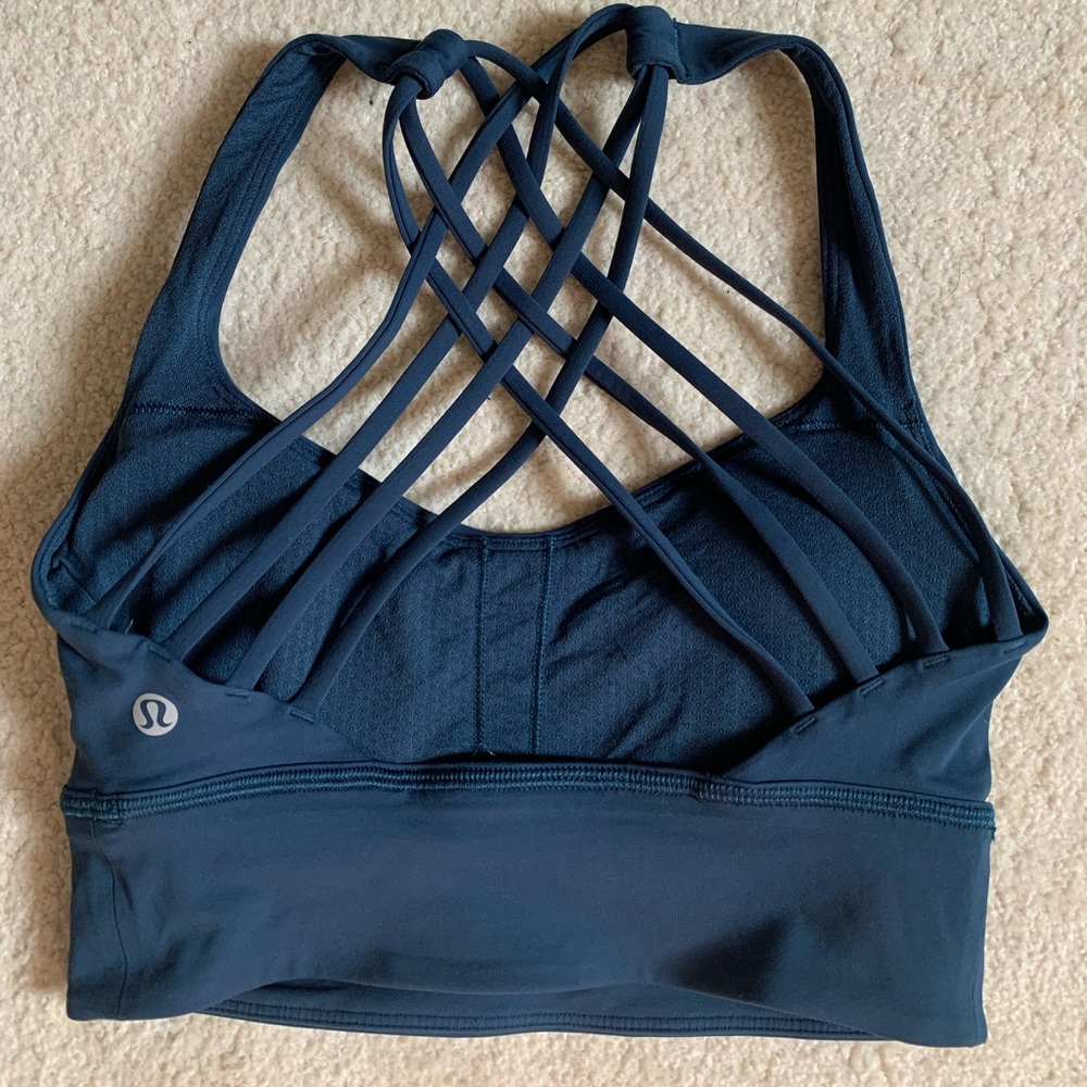 Lululemon Energy Bra! Like new condition.💙